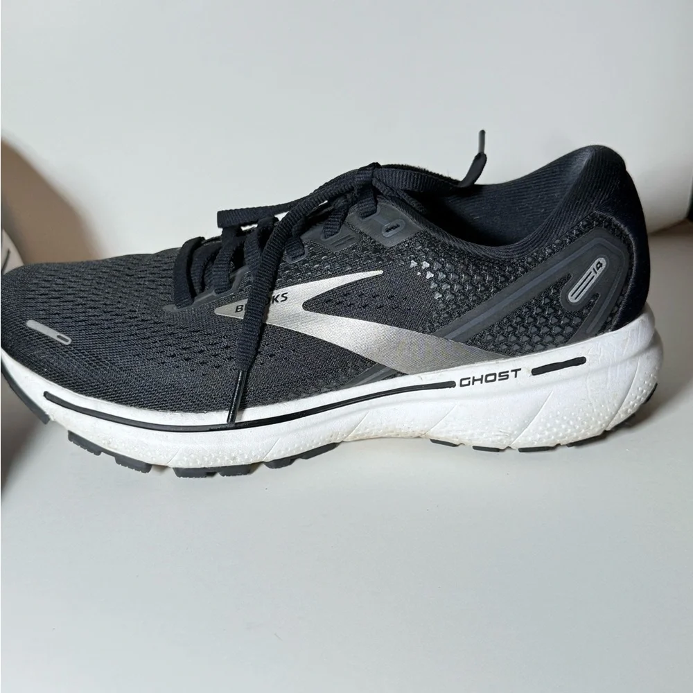 Brooks Woman's Black/White Ghost 14 Running Sneaker